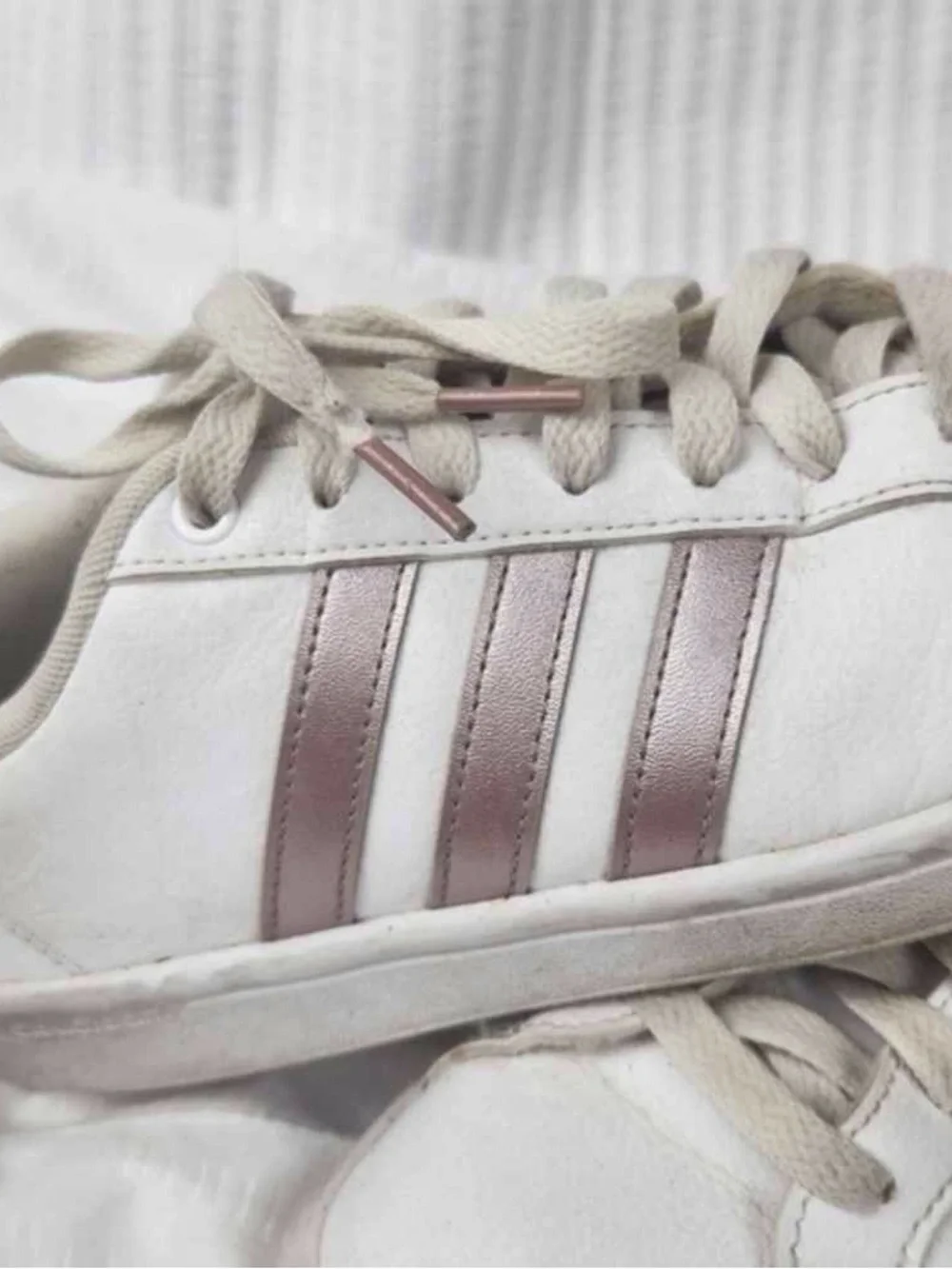 White Women's Casual Sneakers with Rose Metallic Stripes